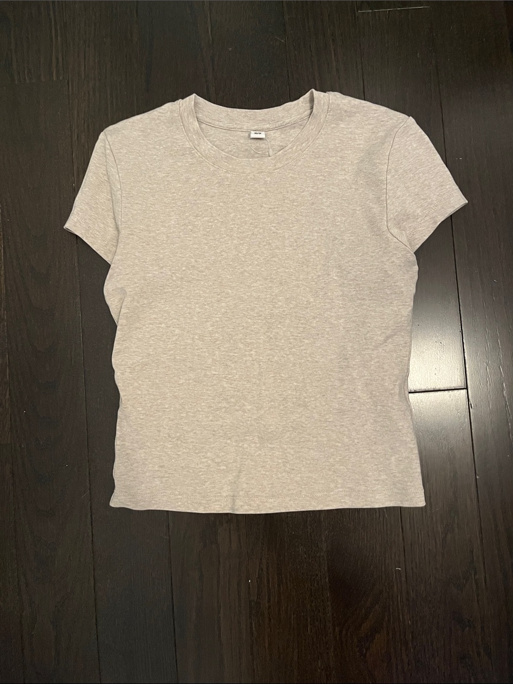 Uniqlo Women's Short Sleeve Crewneck Tee in Heather Light Gray
